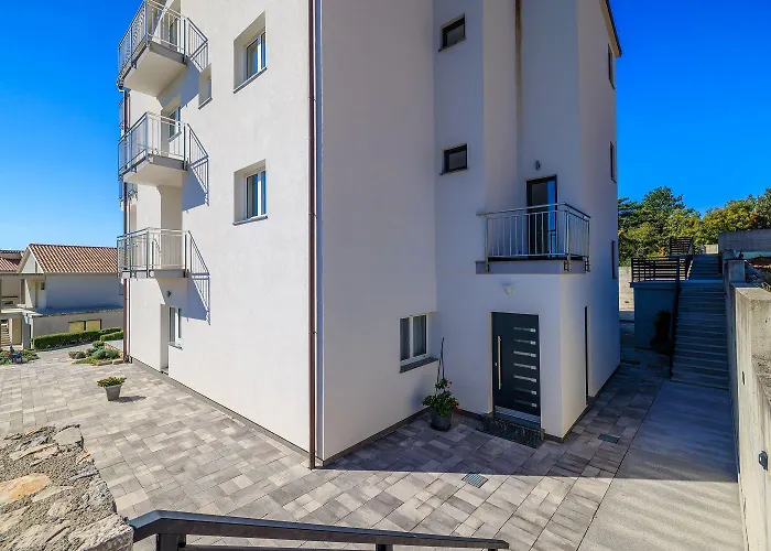 Bezauberndes Mit Einzigartigem Meerblick, Waschmaschine, Grill Crikvenica