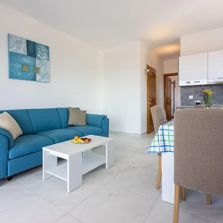 Apartment Bezauberndes Mit Einzigartigem Meerblick, Waschmaschine, Grill *