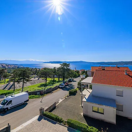 Bezauberndes Mit Einzigartigem Meerblick, Waschmaschine, Grill Crikvenica